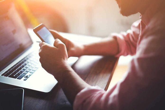 268450493 featured image Wrong Number Scams Target Unsuspecting Mobile Users
